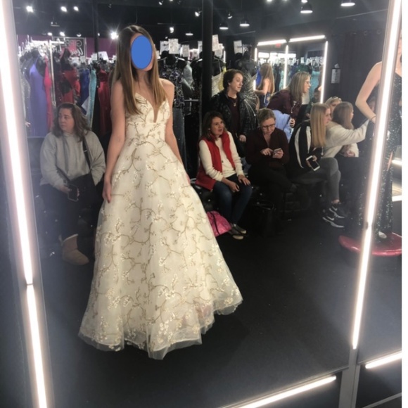 Princess Prom Dress - Picture 1 of 3